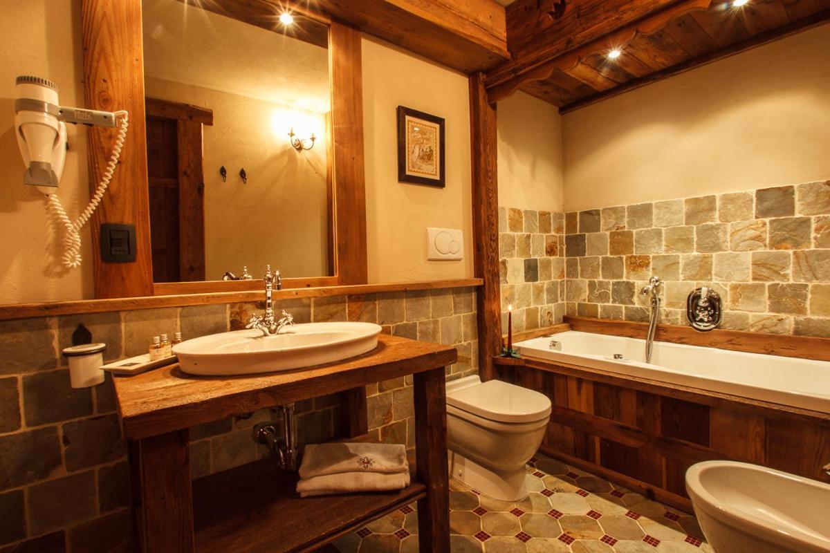 Au Coeur Des Neiges & Spa Courmayeur Exterior photo
