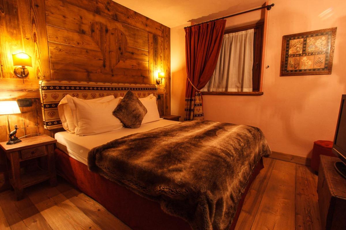 Au Coeur Des Neiges & Spa Courmayeur Exterior photo