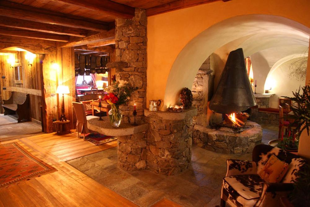 Au Coeur Des Neiges & Spa Courmayeur Exterior photo